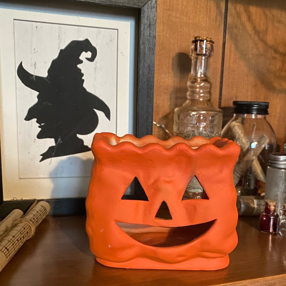 Vintage ceramic Jack-O-Lantern light